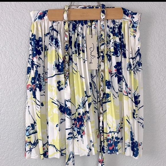 Darling Dresses & Skirts - NWT! Darling Piper Accordion Pleated Floral Mini Skirt with Tie Belt Large